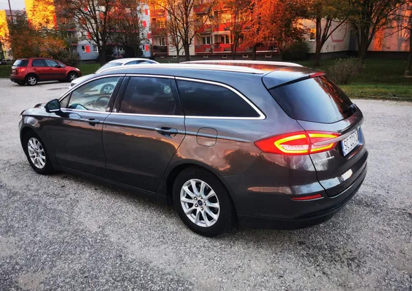 ford Ford Mondeo cena 69000 przebieg: 67000, rok produkcji 2018 z Częstochowa